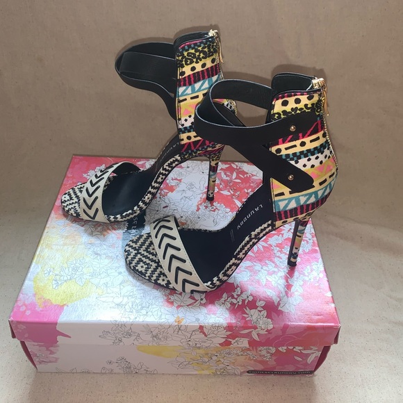 Chinese Laundry Shoes - Chinese Laundry “Levita” Sandal 7.5M